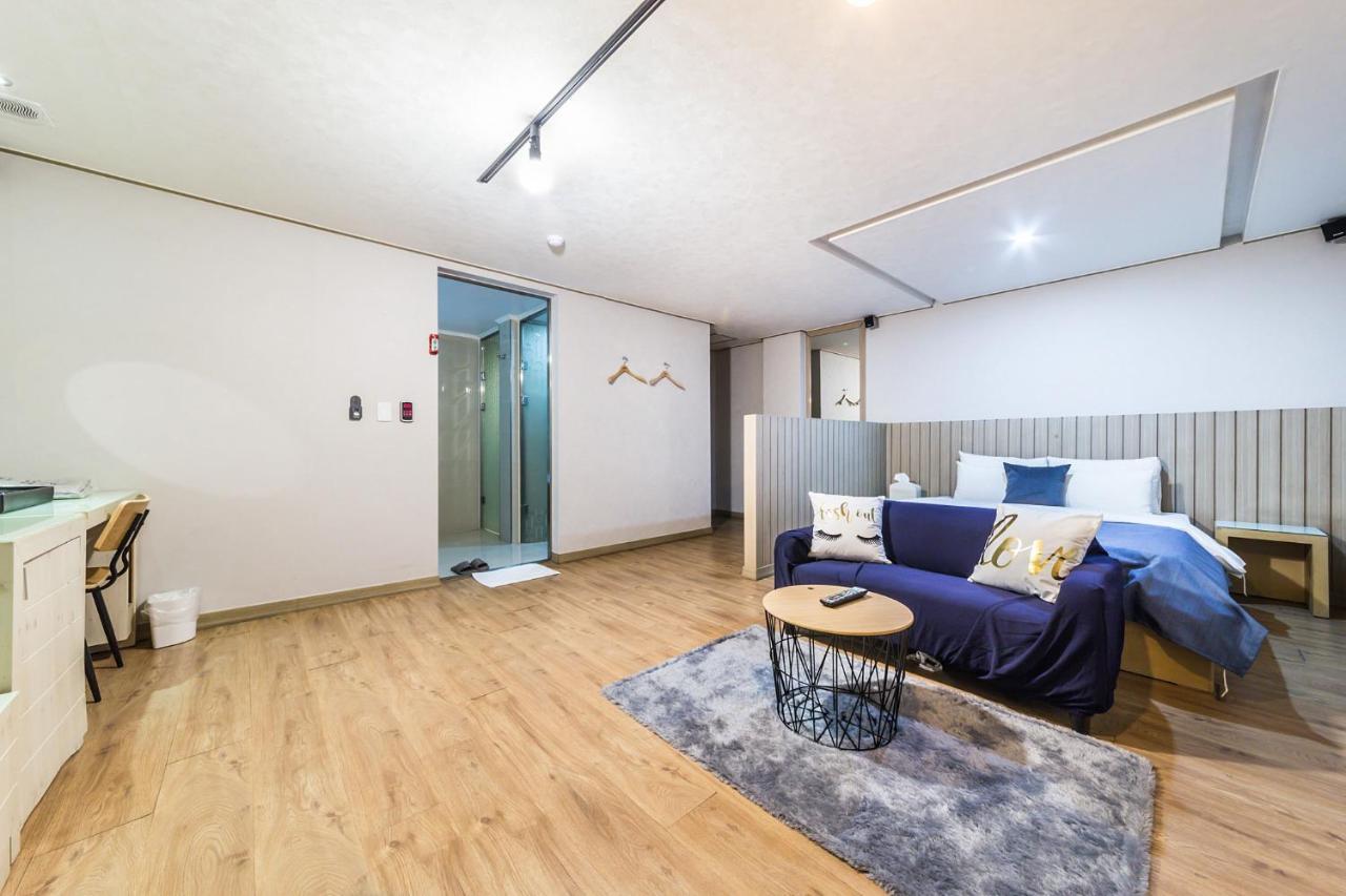 Chuncheon Sohsul Hotel Bagian luar foto
