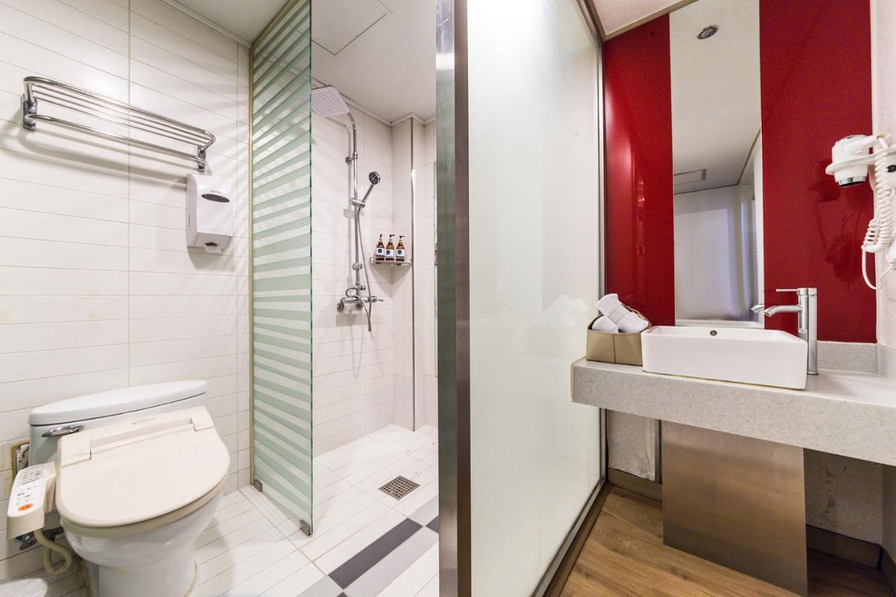 Chuncheon Sohsul Hotel Bagian luar foto