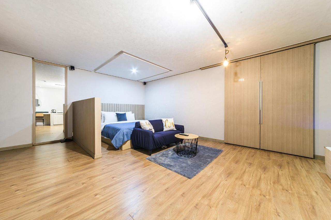 Chuncheon Sohsul Hotel Bagian luar foto